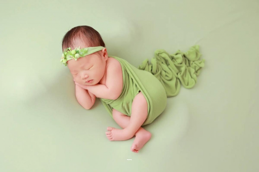 靖江宝宝多大才不会吐奶